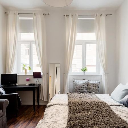 וינה Luxurious And Spacious 5 Min Walk To City Center, 1-2 מראה חיצוני תמונה