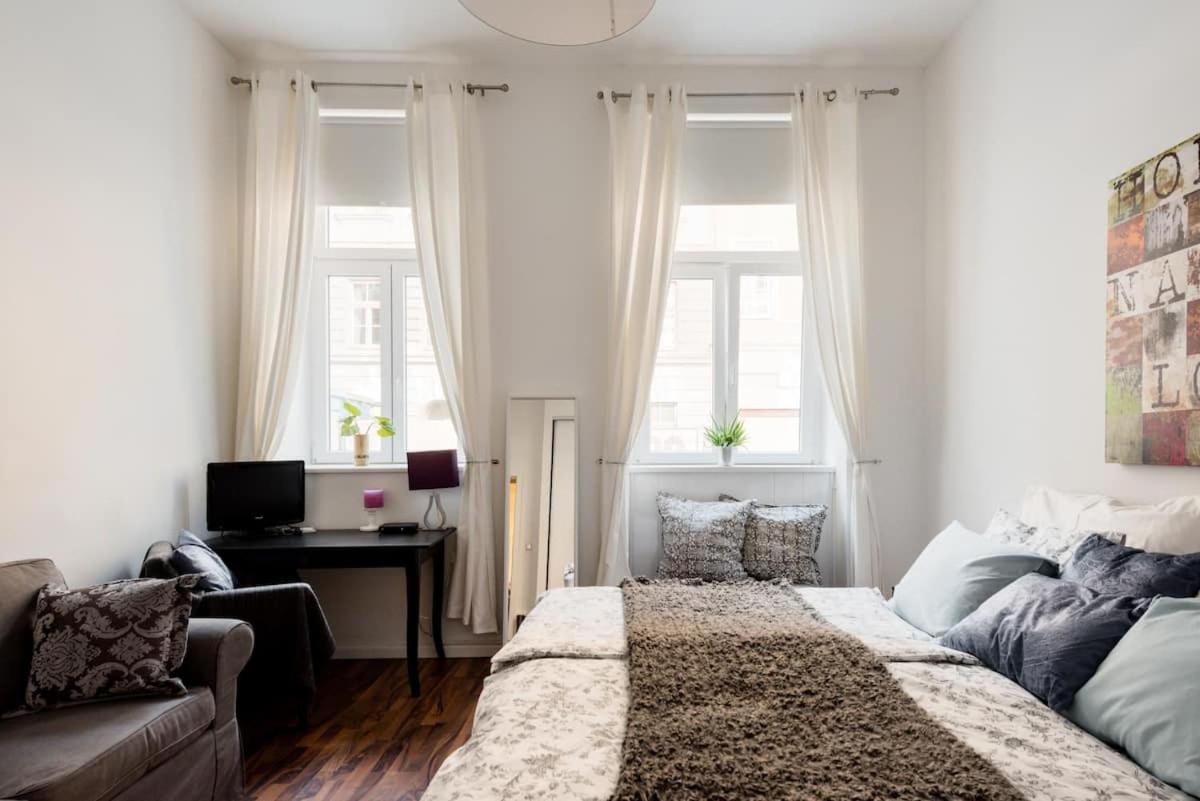 וינה Luxurious And Spacious 5 Min Walk To City Center, 1-2 מראה חיצוני תמונה