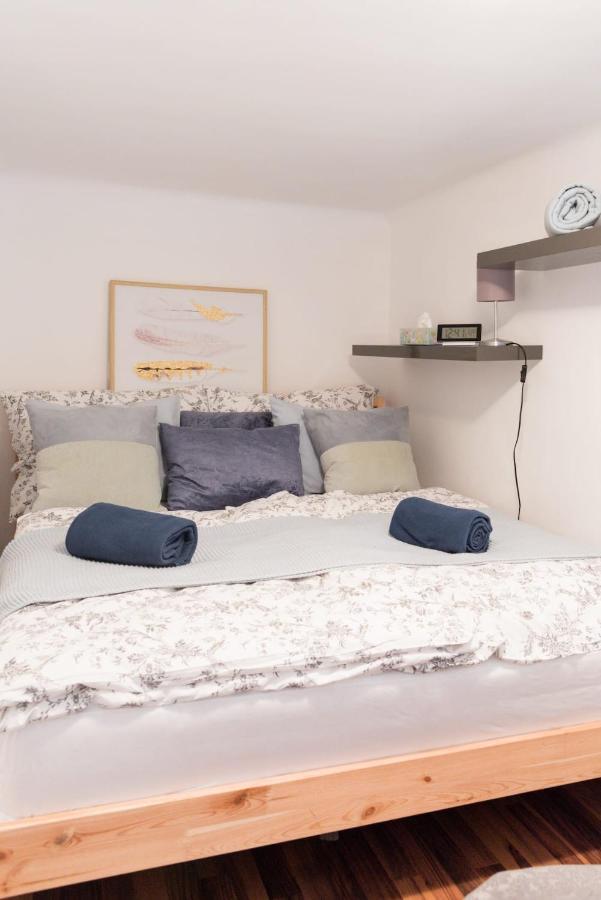 וינה Luxurious And Spacious 5 Min Walk To City Center, 1-2 מראה חיצוני תמונה
