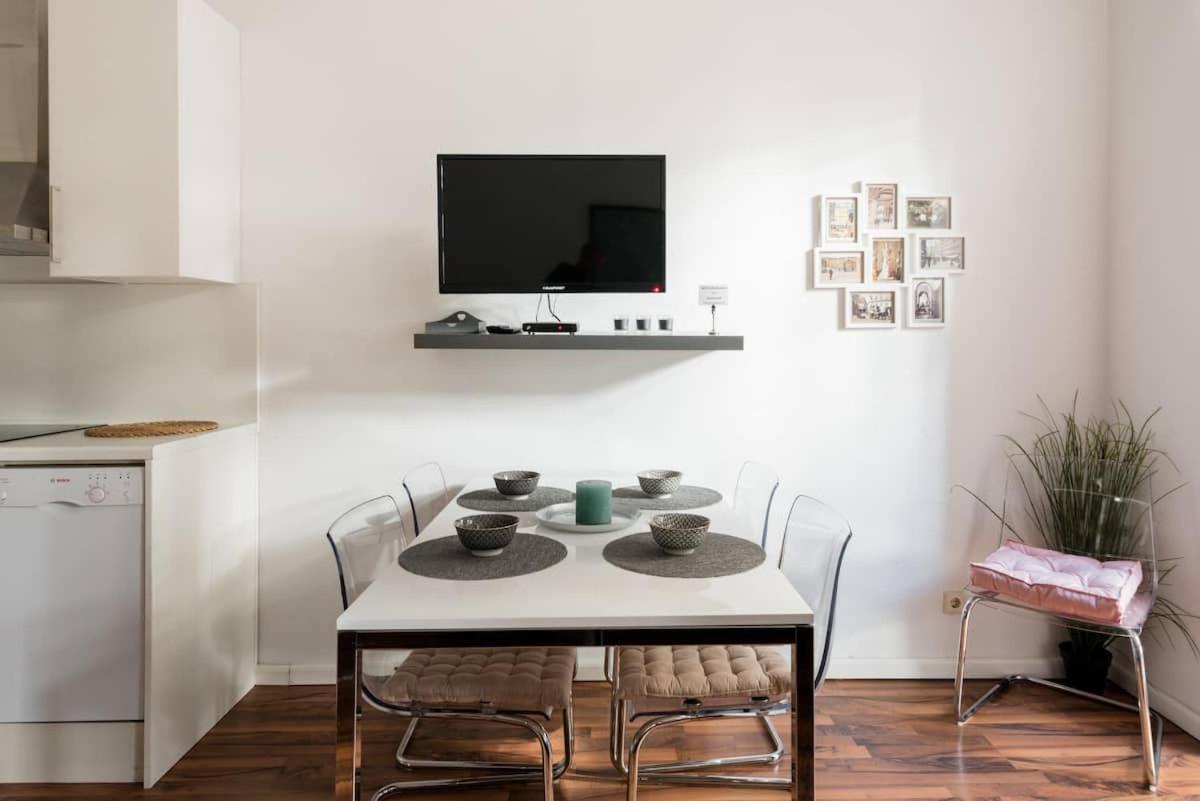 וינה Luxurious And Spacious 5 Min Walk To City Center, 1-2 מראה חיצוני תמונה