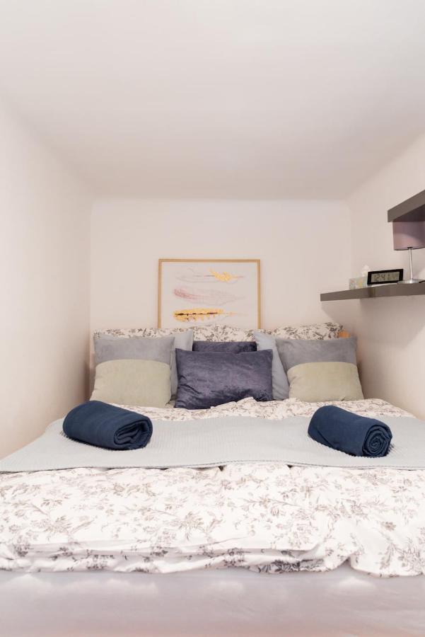 וינה Luxurious And Spacious 5 Min Walk To City Center, 1-2 מראה חיצוני תמונה